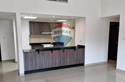 Apartment - 2 Bedrooms - 2 Bathrooms for sale in Tower 20 - Al Reef Downtown - Al Reef - Abu Dhabi