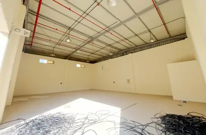 Empty Room image for: Warehouse - Studio - 1 Bathroom for rent in Wadi AL AIN 1 - Al Noud - Al Ain, Image 1