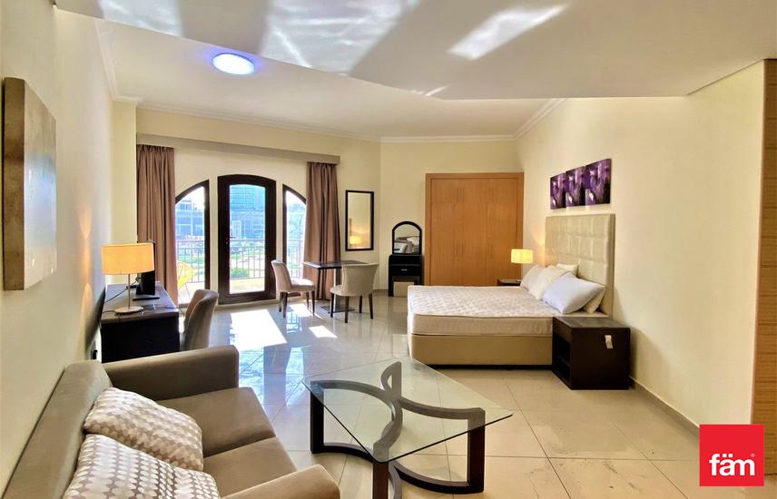 Apartment for Rent in Lincoln Park Northside Fully Furnished Ready