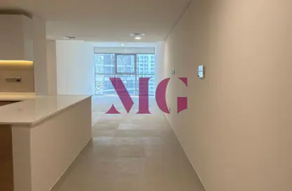 Apartment - 3 Bedrooms - 4 Bathrooms for rent in Radiant Square - City Of Lights - Al Reem Island - Abu Dhabi