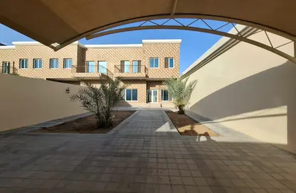 Villa - 4 Bedrooms - 6 Bathrooms for rent in Mohamed Bin Zayed Centre - Mohamed Bin Zayed City - Abu Dhabi