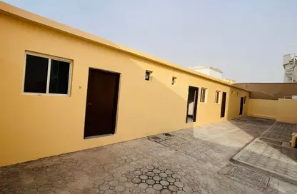 Apartment - Studio - 1 Bathroom for rent in Shakhbout City - Abu Dhabi