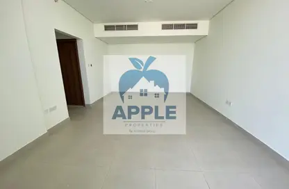 شقة - 2 غرف نوم - 3 حمامات للايجار في الزاهية 1 - الزاهية - تجارية مويلح - الشارقة