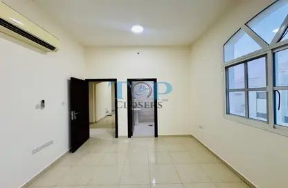 شقة - 2 غرف نوم - 2 حمامات للايجار في سيفيك سينتر - الجيمي - العين