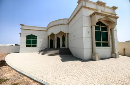 فيلا - 2 غرف نوم - 2 حمامات للايجار في الرفاع - رأس الخيمة