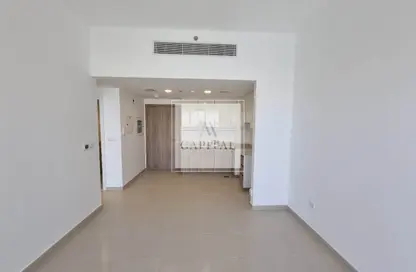 Apartment - 1 Bedroom - 1 Bathroom for rent in UNA Apartments - Town Square - Dubai