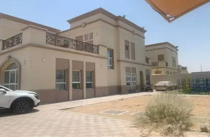 فيلا - 4 غرف نوم - 5 حمامات للبيع في السيوح 7 - السيوح - الشارقة