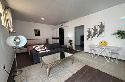 Living / Dining Room image for: Apartment - 1 Bathroom for rent in Madinat Al Riyad - Abu Dhabi, Image 1