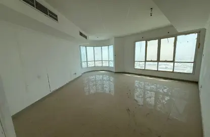 شقة - 3 غرف نوم - 4 حمامات للايجار في المجاز 2 - المجاز - الشارقة