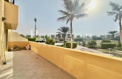 Apartment - 2 Bedrooms - 2 Bathrooms for sale in Yakout - Bab Al Bahar - Al Marjan Island - Ras Al Khaimah
