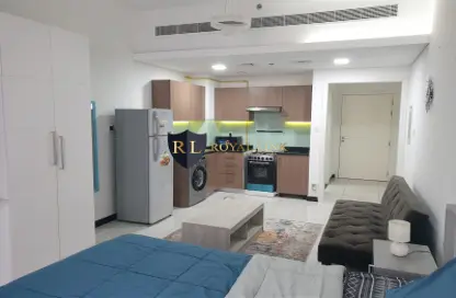 Kitchen image for: Apartment - 1 Bathroom for rent in Crystal Residence - Jumeirah Village Circle - Dubai, Image 1