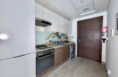 شقة - 1 حمام للايجار في عزيزي عالية - الجداف - دبي شقة - 1 حمام للايجار في عزيزي عالية - الجداف - دبي