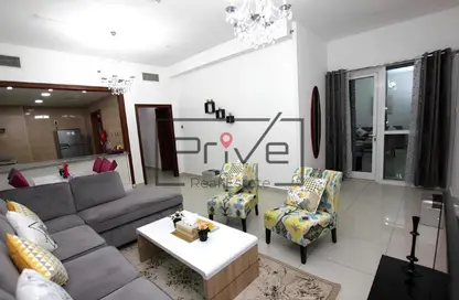 Apartment - 1 Bedroom - 2 Bathrooms for sale in Marina Pinnacle - Dubai Marina - Dubai