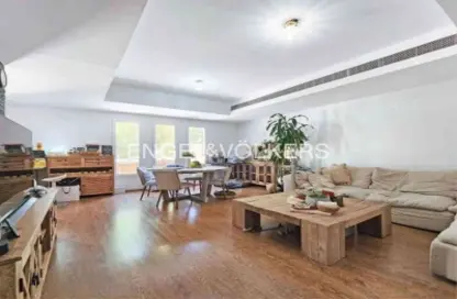 Villa - 3 Bedrooms - 3 Bathrooms for rent in Springs 6 - The Springs - Dubai