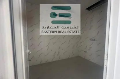 صورة لـ غرفة فارغة فيلا - 4 غرف نوم - 6 حمامات للايجار في مدينة الرياض - أبوظبي ، صورة رقم 1