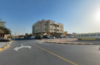 عمارة بالكامل - استوديو - 8 حمامات للبيع في 2 المويهات - المويهات - عجمان