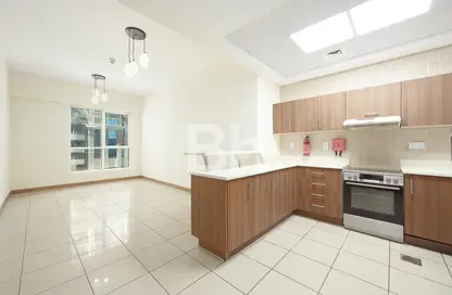 Apartment - 1 Bedroom - 2 Bathrooms for sale in Sulafa Tower - Dubai Marina - Dubai