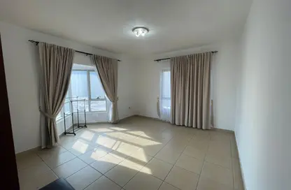 شقة - 2 غرف نوم - 2 حمامات للايجار في المجاز 2 - المجاز - الشارقة شقة - 2 غرف نوم - 2 حمامات للايجار في المجاز 2 - المجاز - الشارقة