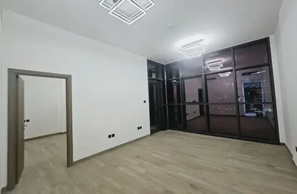 شقة - غرفة نوم - 2 حمامات للايجار في مبنى الجداف - الجداف - دبي