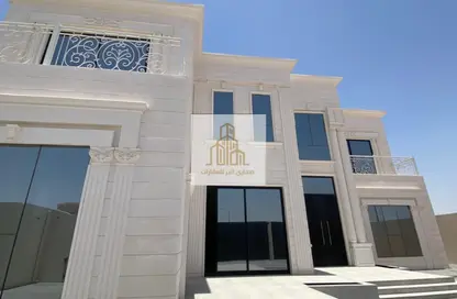 Villa - 5 Bedrooms - 7 Bathrooms for rent in Madinat Al Riyad - Abu Dhabi