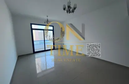 شقة - 2 غرف نوم - 2 حمامات للايجار في مساكن كورنيش عجمان - طريق كورنيش عجمان - عجمان