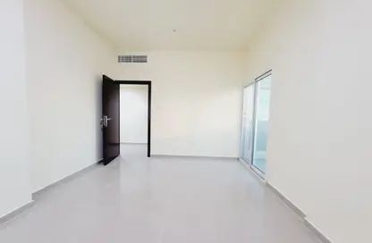 Apartment - 3 Bedrooms - 3 Bathrooms for rent in Airport Road - Abu Dhabi
