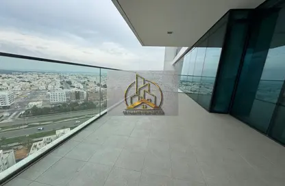 Apartment - 3 Bedrooms - 5 Bathrooms for rent in The View - Danet Abu Dhabi - Abu Dhabi