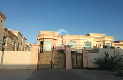 Outdoor Building image for: Villa - 5 Bedrooms for rent in Khalifa City A - Khalifa City - Abu Dhabi, Image 1