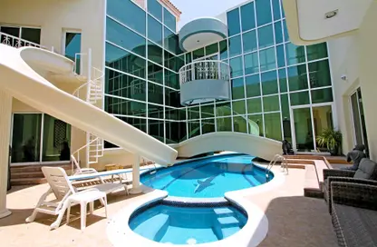 صورة لـ حوض سباحة فيلا - 4 غرف نوم - 5 حمامات للايجار في فلل ام سقيم 2 - أم سقيم 2 - أم سقيم - دبي ، صورة رقم 1