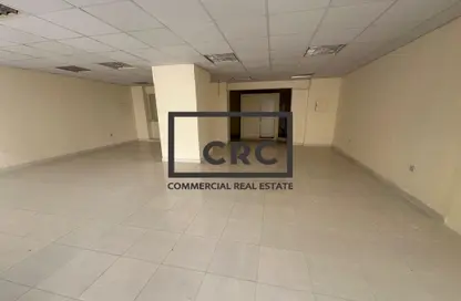 متجر - استوديو - 1 حمام للايجار في ميدان الرولة - منطقة الرولة - الشارقة