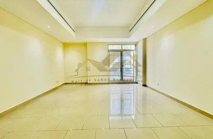 شقة - 2 غرف نوم - 2 حمامات للايجار في المينا - دبي