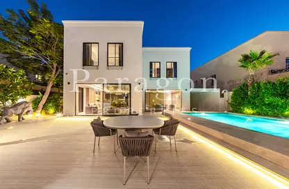 Villa - 5 Bedrooms - 7 Bathrooms for sale in Meadows 1 - Meadows - Dubai