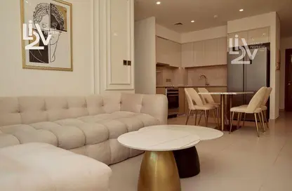 Apartment - 2 Bedrooms - 2 Bathrooms for rent in Burj Royale - Downtown Dubai - Dubai
