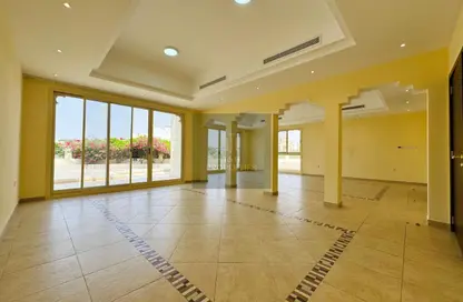 فيلا - 4 غرف نوم - 5 حمامات للايجار في فلل قرية الحمرا - قرية الحمرا - رأس الخيمة