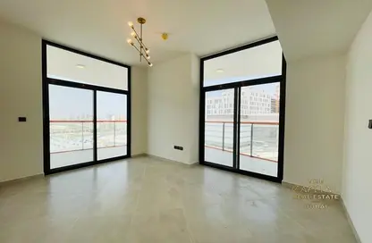 صورة لـ غرفة فارغة شقة - 3 غرف نوم - 3 حمامات للايجار في بن غاطي افنيو - الجداف - دبي ، صورة رقم 1