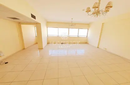 Empty Room image for: Apartment - 3 Bedrooms - 4 Bathrooms for rent in Al Murjan Tower - Al Majaz 2 - Al Majaz - Sharjah, Image 1