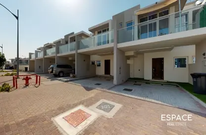 Townhouse - 3 Bedrooms - 3 Bathrooms for rent in DAMAC Hills - Dubai