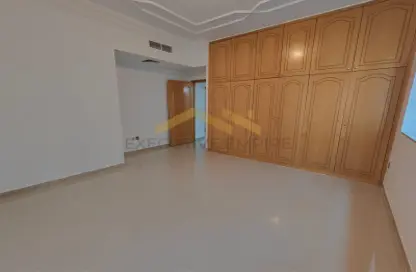 Apartment - 3 Bedrooms - 3 Bathrooms for rent in Garden View Tower - Khalifa Street - Abu Dhabi