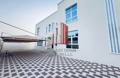فيلا - 5 غرف نوم - 8 حمامات للايجار في الحبووي - المرخانية - العين