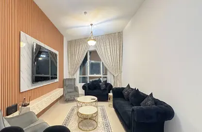 Apartment - 2 Bedrooms - 2 Bathrooms for rent in Al Khan Corniche - Al Khan - Sharjah