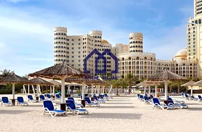 Apartment - 1 Bedroom - 2 Bathrooms for rent in Al Hamra Palace Beach Resort - Al Hamra Village - Ras Al Khaimah