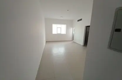 Apartment - 1 Bedroom - 2 Bathrooms for rent in Al Jurf 2 - Al Jurf - Ajman Downtown - Ajman
