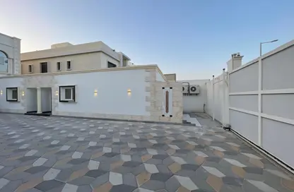 شقة - 1 حمام للايجار في مدينة الرياض - أبوظبي
