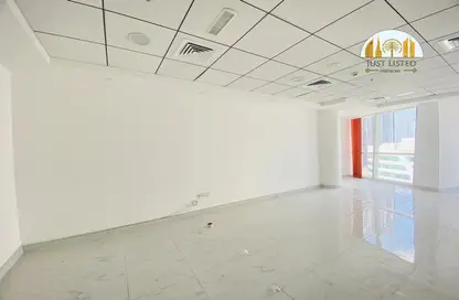 صورة لـ غرفة فارغة مكتب - استوديو للايجار في B2B  برج - الخليج التجاري - دبي ، صورة رقم 1