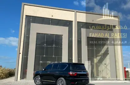 Shop - Studio - 3 Bathrooms for rent in Julfar - Ras Al Khaimah