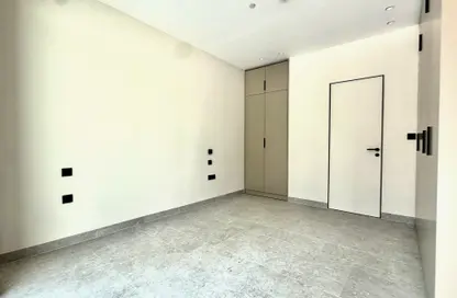 Apartment - 1 Bedroom - 2 Bathrooms for rent in Oasis 1 - Jumeirah Garden City - Al Satwa - Dubai