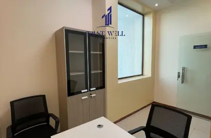 مكتب - استوديو - 4 حمامات للايجار في بناية دار السلام - شارع الكورنيش - أبوظبي