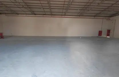 Warehouse - Studio - 1 Bathroom for rent in Umm Al Thuoob - Umm Al Quwain