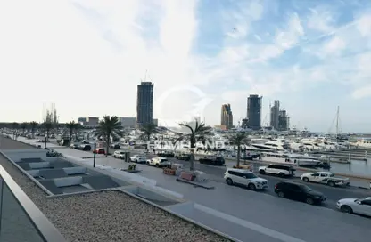 Apartment - 2 Bedrooms - 2 Bathrooms for rent in Seagate Building 3 - Seagate - Mina Rashid - Dubai