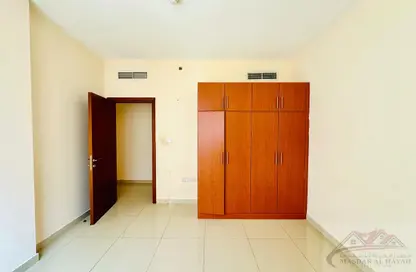 Apartment - 3 Bedrooms - 3 Bathrooms for rent in Muwaileh 29 Building - Muwaileh - Sharjah